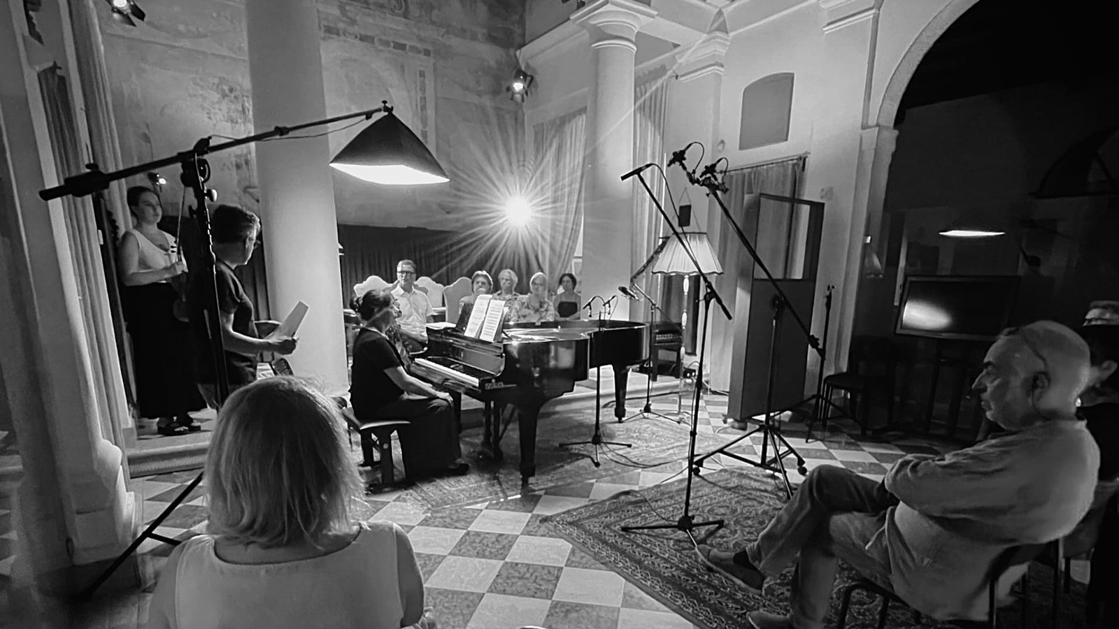 Between Baroque and Contemporary - live